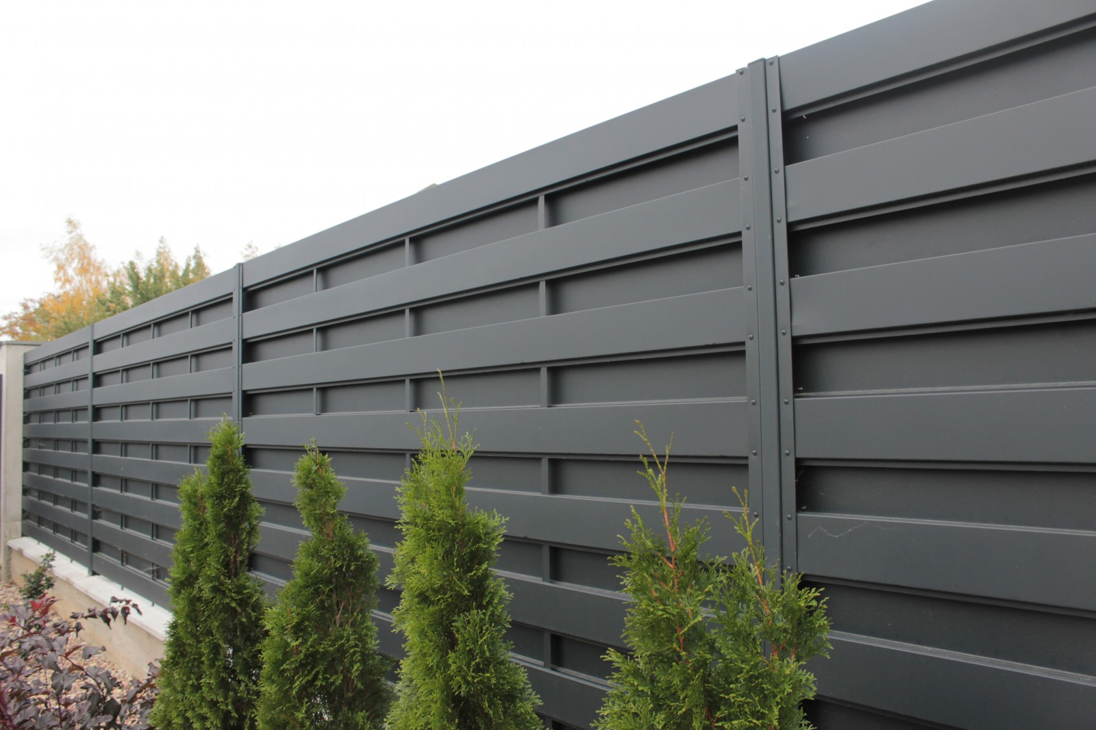 Горизонтальный металлический забор купить в Гомеле